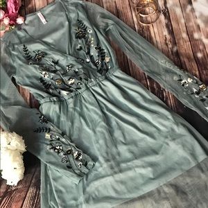 💐 🛍 Sea foam Green blue embroidered dress S 💕